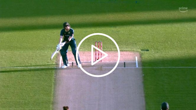 [Watch] Steve Smith Turns Into SKY! AUS Opener Finds Innovative Way Of Out Of The Park